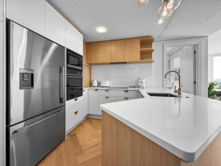 Majestic Metropolis l 2bed Apt Amazing City View - 1