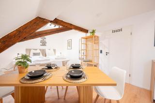 LudwigsCozyEscape - Central - Stylish - Quiet - 0