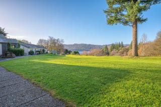 11 Priory Cottages, lake view cottage in Windermere - 3