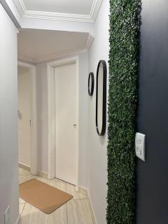 Apto com piscina perto da Praia da Enseada Guarujá - 4