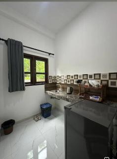 Yathi'S Surf rest - 9