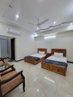 Islamabad Rehaish Guesthouse - 3