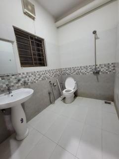 Islamabad Rehaish Guesthouse - 1