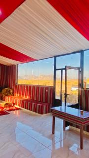 Wadi Rum Bubbles Luxury Camp - 9