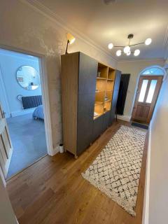 Off Street Parking - Cosy 1 bedroom flat, Clifton - 1