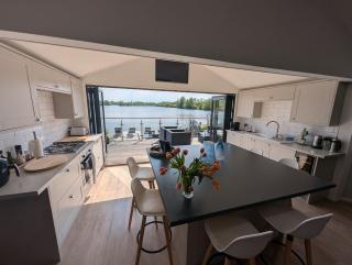 The Boathouse Lodge - 0