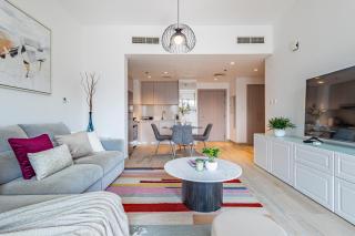 Unique Yas Oasis - Fully Furnished - 5 min from F1, Ferrari World, Sea World, Yas Mall and more - 1