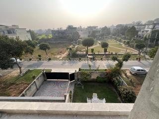 Furnish Luxury Aparment - 2