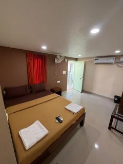 Sunshine Hospitality - 2