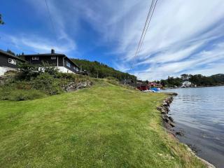 Lyngdal home with the sea - 3