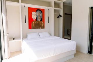 Stylish Canggu Villa 4BR with Ricefield View - 9