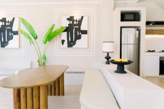 Stylish Canggu Villa 4BR with Ricefield View - 3