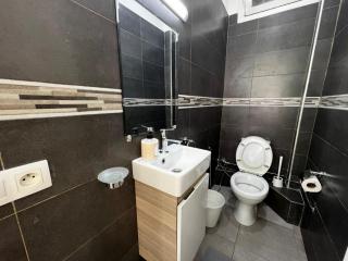 Cozy & Stylish 2BR - Near Arribat Center Mall - 1