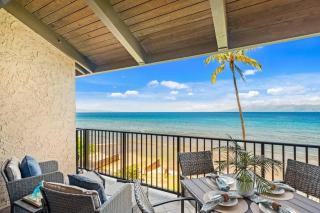 Papakea L402 · PK L402 Rare LUX Oceanfront Views, Pool, Paradise - 0