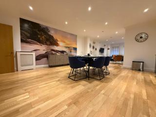 Stylish 90 sqm 2-Bedroom Apartment in Shoreditch Sleeps 5 - 9
