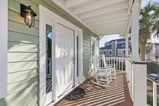 PB17: 17 Pelican Bay - 4