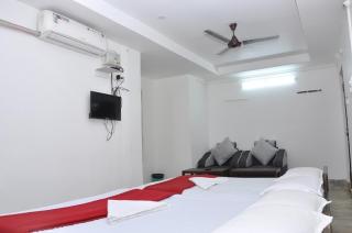 Sri Raghavendra Inn - 0