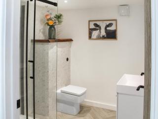 Top House - Uk50644 - 2