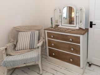 Rose And Crown Yard - Whitby - 1