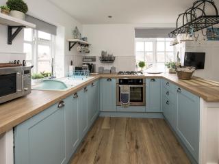 Rose And Crown Yard - 5