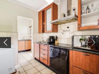 Double Story 2-Bedroom House in Sandton - 7