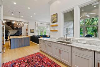 SS12: 12 Surfsong - 1