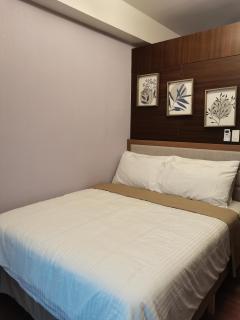 Cozy Makati Hideaway Walk to Malls - 9