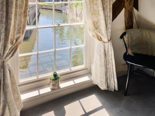 The Knights Apartment, Eastbridge Hospital - 1