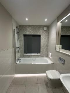 Wendover Arms Hotel - 2