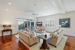 EA1A: 1A Eugenia Avenue - 1