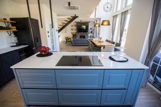 Silver House - Home away from home - 6