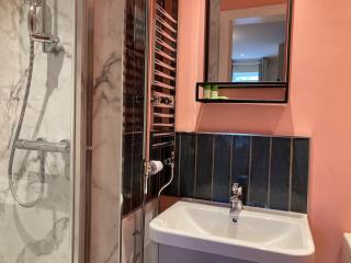 Handy for Lake District, detached property - 3