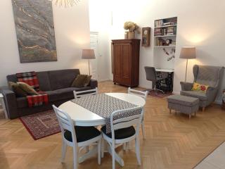 Miodowa Apartment - 4