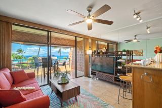 Kuleana 321 · KU 321 Spectacular Ocean Views - 4