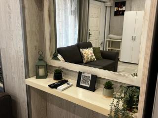 Beachside Studio Apartment with AC - 7