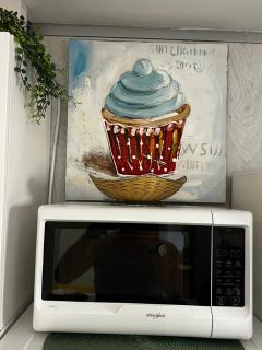 Beachside Studio Apartment with AC - 4