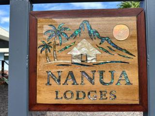 Nanua Lodge 1 green - 1