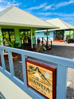 Nanua Lodge 1 green - 2