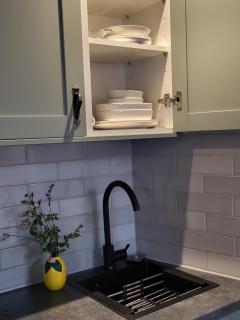 Cozy Studio Newly Furnished - 4