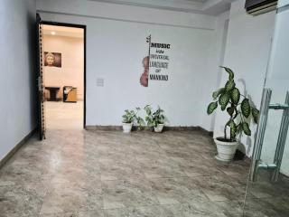 Stays - Golf Course Road - Gurgaon - 3