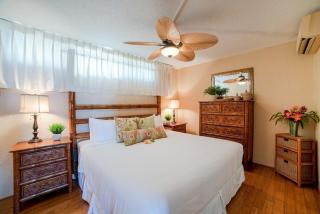 Papakea A301 · PK A301 BeachFront Corner Condo w Ocean Views Poo - 4