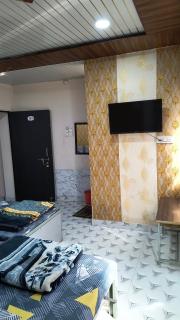 Modern Guest House - 4