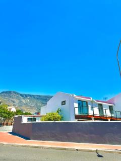 The White House - Zonnebloem - 0