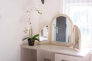 Stunning Countryside Retreat & Getaway! - 4