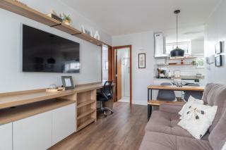 Urban Getaway - Close to Embassies - Downtown 2bed - 8