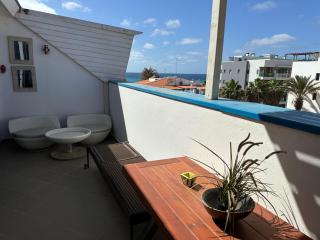 Leme Bedje Three Bedroom - By Bobbywashere - 9