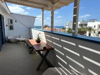 Leme Bedje Three Bedroom - By Bobbywashere - 6