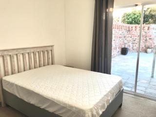 Sleep-on-Lily Guesthouse - 2