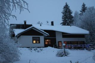 Atmospheric house on riverbank - 0