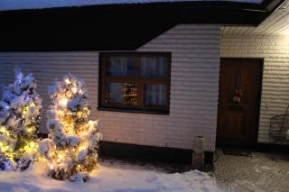 Atmospheric house on riverbank - 4